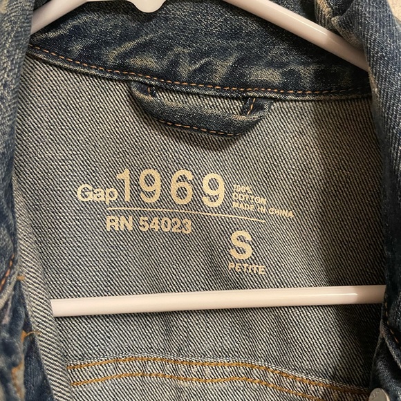 Gap Jean jacket - Picture 3 of 4